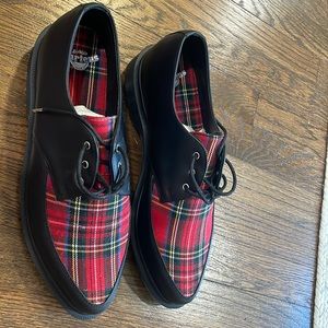 Size 12 men’s Dr. Martens dress shoe